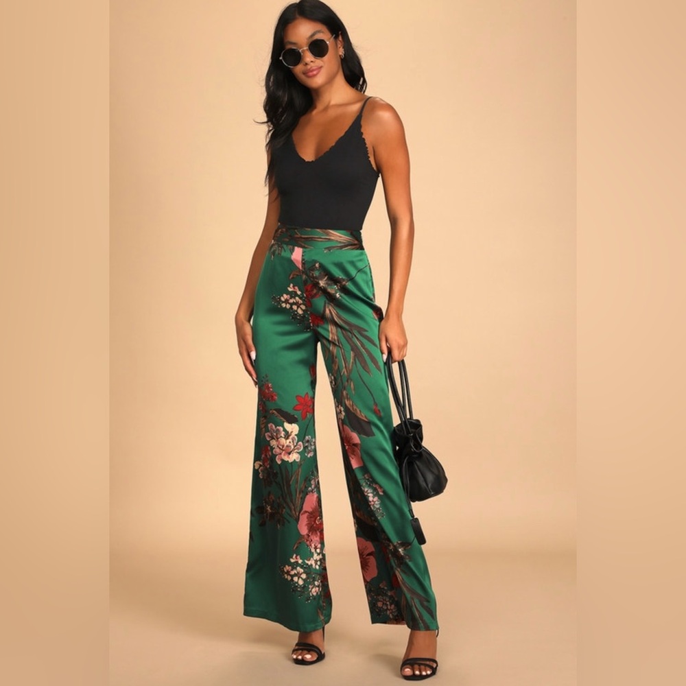 Lulus Thriving Vibes Green Floral Print Satin Wide-Leg Pants
Large